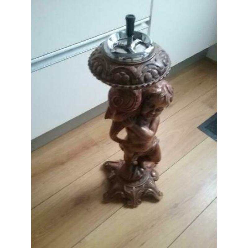 Staande Asbak 65cm groot,plastic ( BIEDEN)