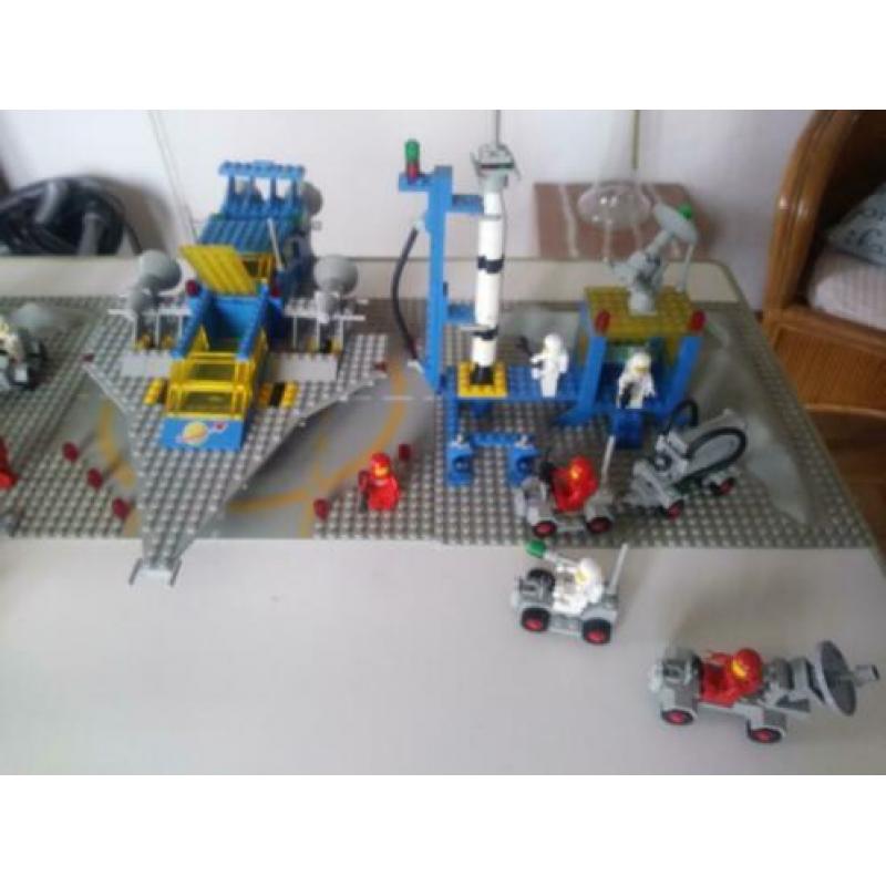 Partij Lego space classic met 928 compleet.