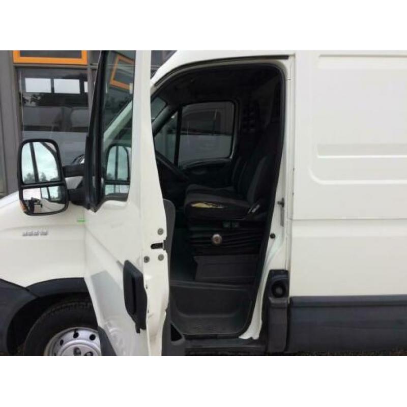 Iveco Daily 35S13V 2.3 HPI Euro 5 L2H2 Airco Trekhaak
