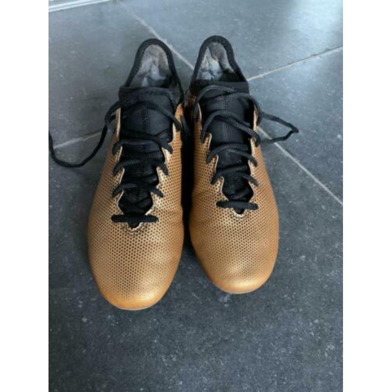 Adidas voetbalschoenen 41,5