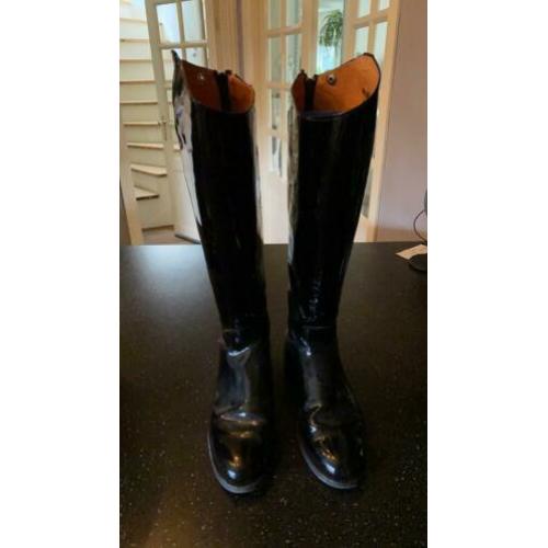 Mooie laklaars van Boots&Woods maat 40.