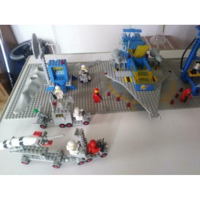 Partij Lego space classic met 928 compleet.