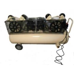 Hele flinke 230 Volt Compressor ,800 Liter per minuut !!
