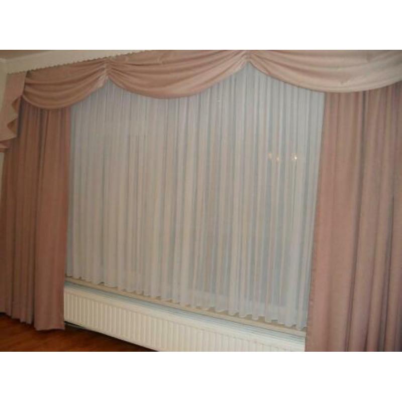 Prachtige Overgordijnen met Draperie.