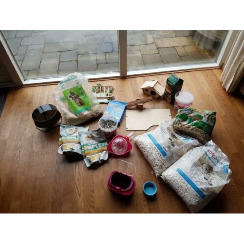 Hamsterkooi groot met veel accessoires