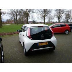 Toyota Aygo 1.0 VVT-i x-now MOOIE AUTO AIRCO EN ELEK.PAKKET