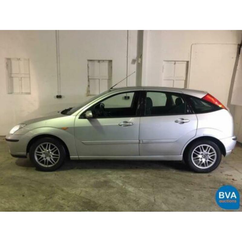Ford Focus 1.6 I 5D AUT (bj 2002, automaat)