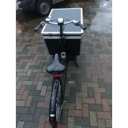Elektrische bakfiets urban arrow flight case transport cargo