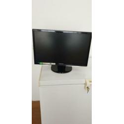 Computer monitor 24 inch, scherm kan je verzetten