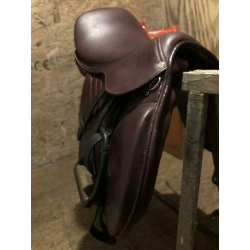 Fijn springZadel 16 inch