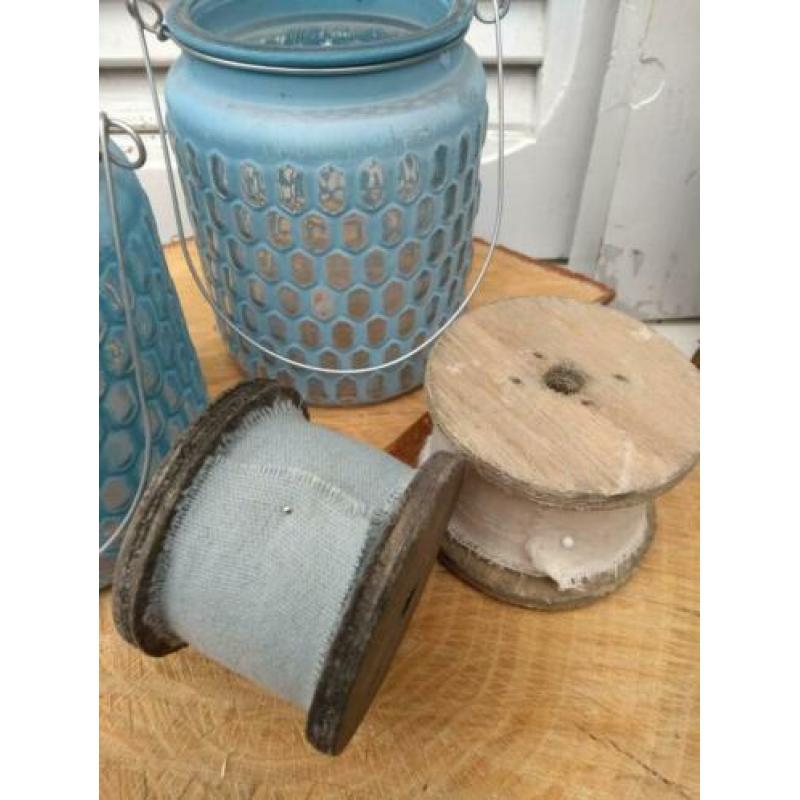 Set a 2 blauwe windlichten glas ijsblauw