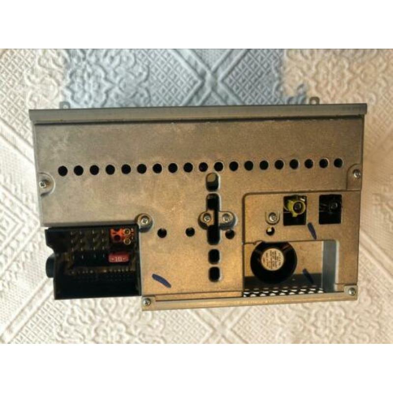 Origineel Mercedes autoradio model MF2550