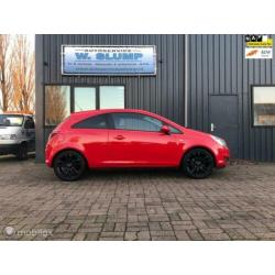 Opel Corsa - 1.4-16V Color Edition