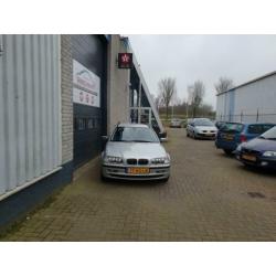 BMW 3-serie Touring 320i Executive Youngtimer 1jaar APK