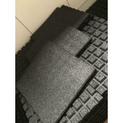 60 nieuwe rubberen tegels 500x500x25 zwart tuin terras speel