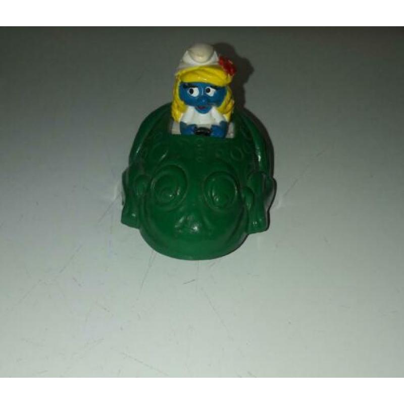 Smurfin in kikker auto (1983)