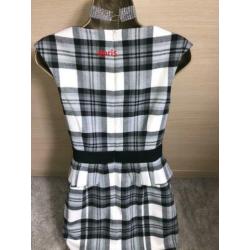 jurk met geruit dessin en ceintuur karen millen maat 10/38 n