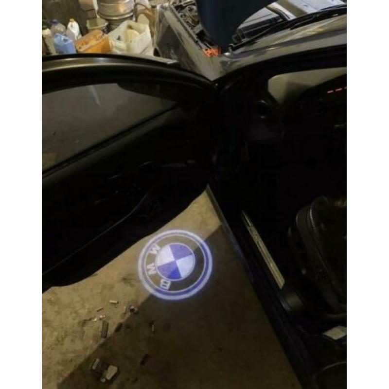 BMW LOGO DEUR e60 f10 f30 f20 X5 X6 e92 e93 e91 e39 e61