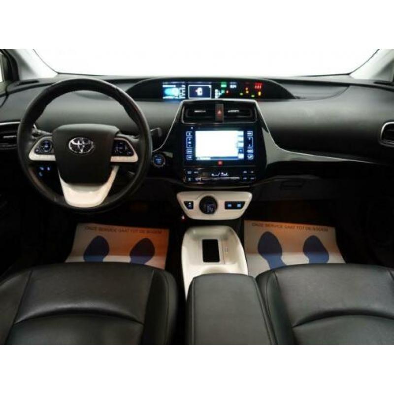 Toyota Prius 1.8 Hybrid Executive Aut, Leer, Camera, Head-up