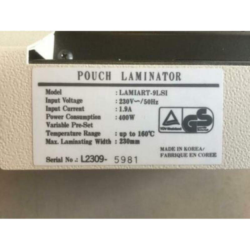 Pouch Laminator model; Lamiart-9LSI