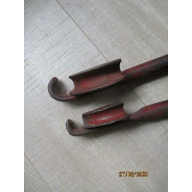 Buigijzers 2 x ( 1x 5/8 en 1x 3/4 .) . !!