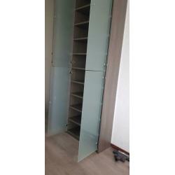 Cd kast 260 x 32 x 139 2 delen