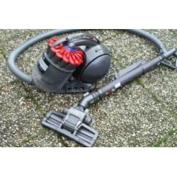 3 jaar oude DYSON DC 33 C stofzuiger ( GEEN VERZENDKOSTEN )