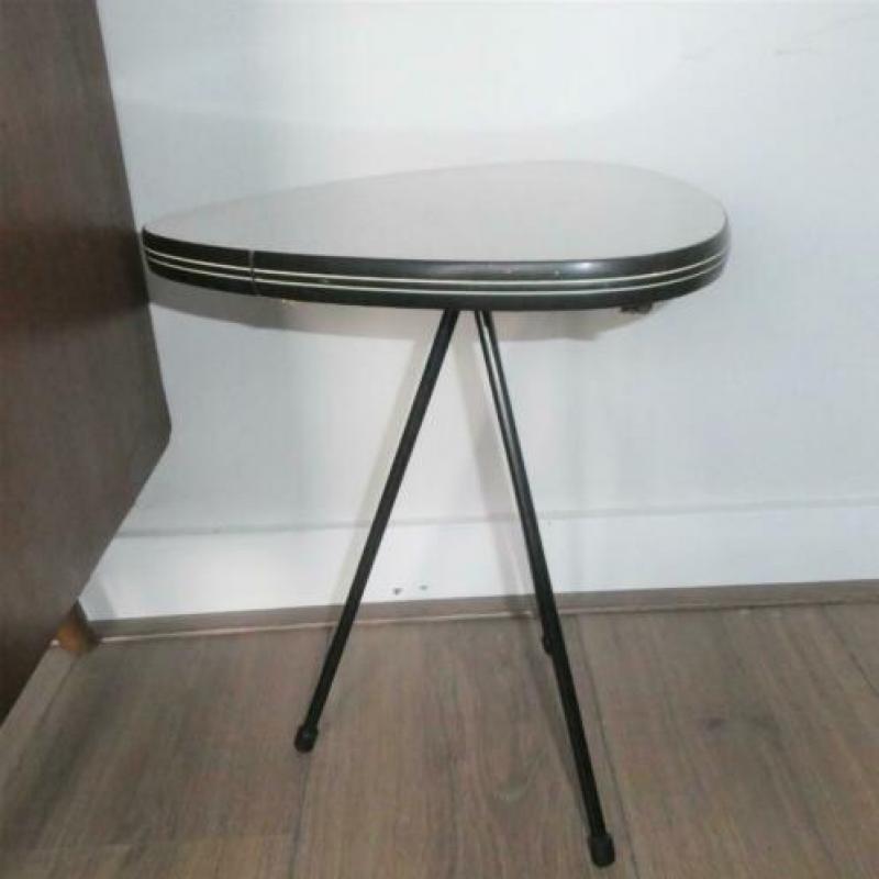 Vintage Retro plantentafeltje bijzettafel tafeltje Formica