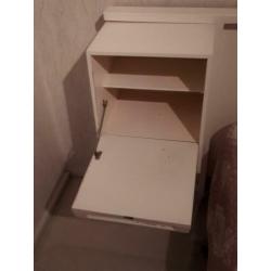 Retro design Pastoe bed-achterwanden met kastjes