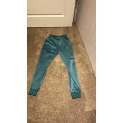 Reinders broek met t shirt en band maat xs