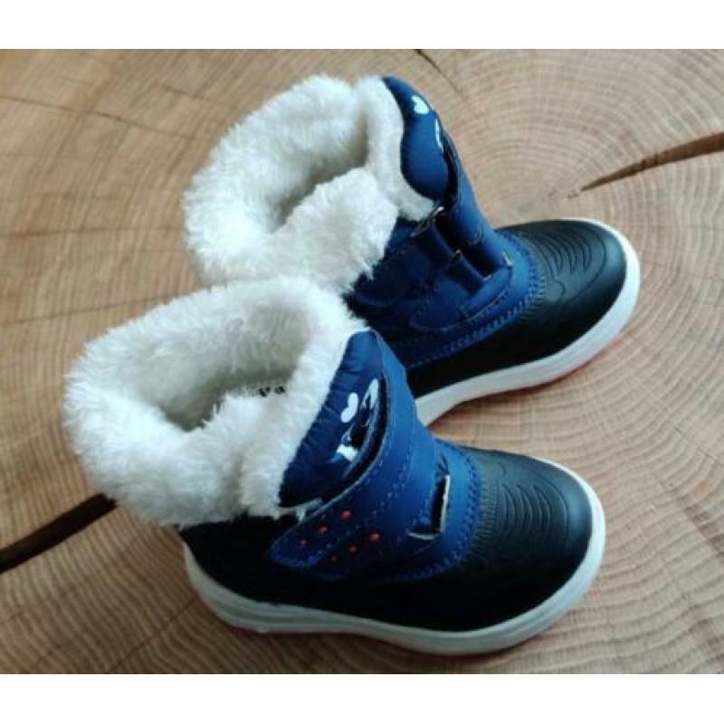Blauw met roze snowboots - bijna ongedragen