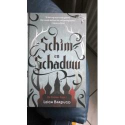 Schim en schaduw van Leigh Bardugo