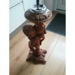 Staande Asbak 65cm groot,plastic ( BIEDEN)