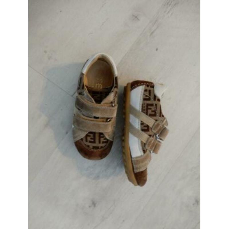 fendi schoenen maat 24