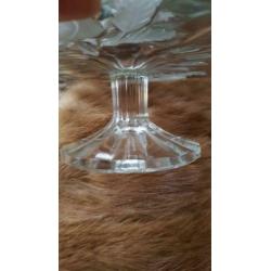 vintage vlaaischotel op voet met rozen glasgravure