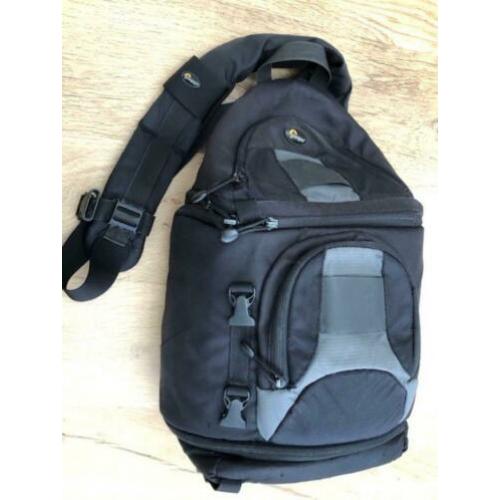 Lowepro fototas Sling Shot 200 AW