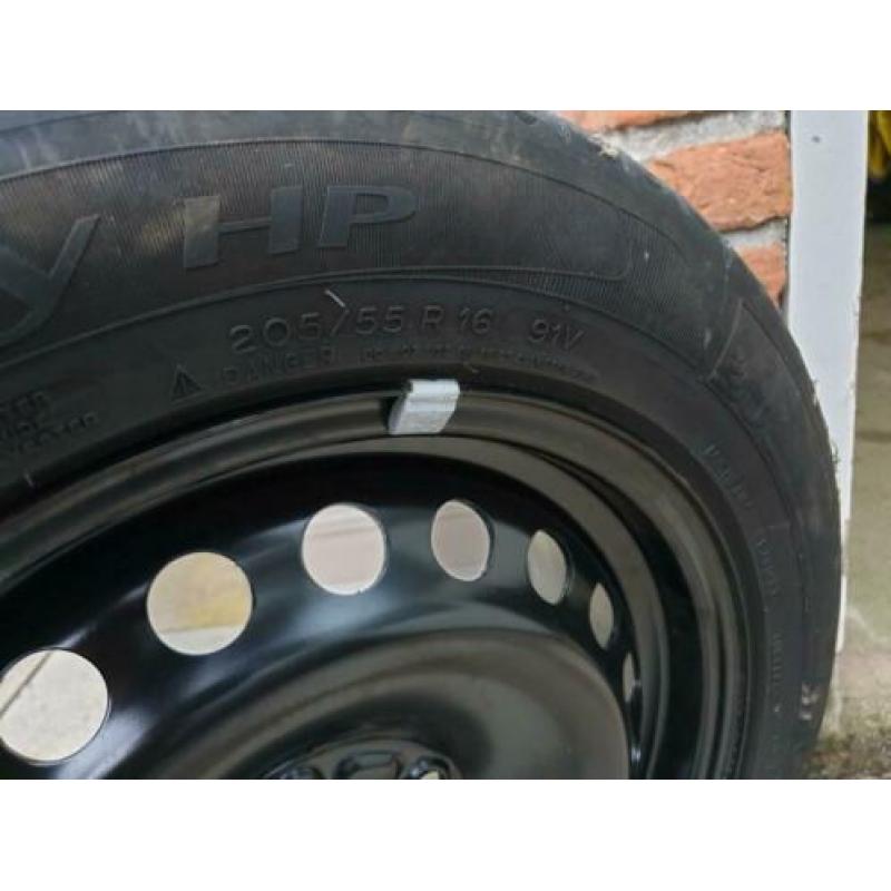 Reserveband en velg (Michelin) maat 205-55