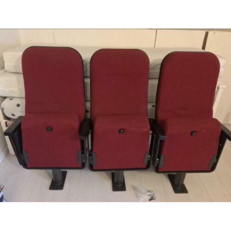 3 bios/theater stoelen