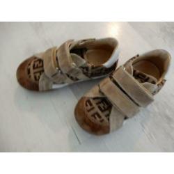 fendi schoenen maat 24