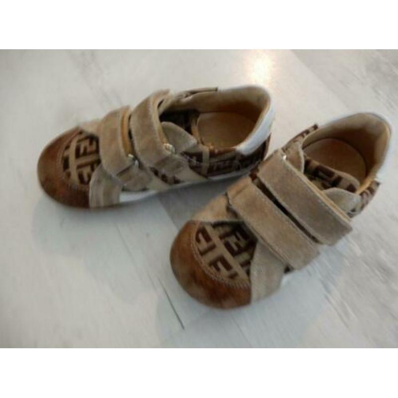 fendi schoenen maat 24