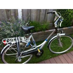 Prachtige Batavus dames fiets model Compas frame :.57 cm