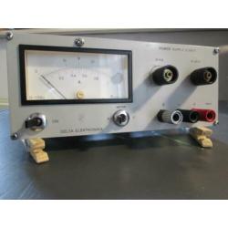 Delta Regelbare Lineaire Lab Voeding E 030-1 ( 0 - 30V 1A )
