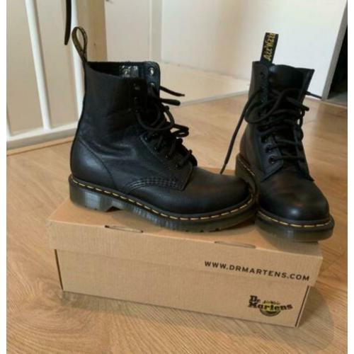 Dr Martens Pascal Virginia zacht leer Maat 37
