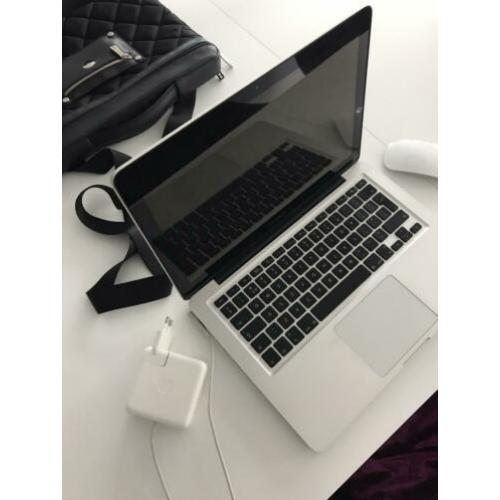 MacBook Pro 13” - early 2011 - 8 GB