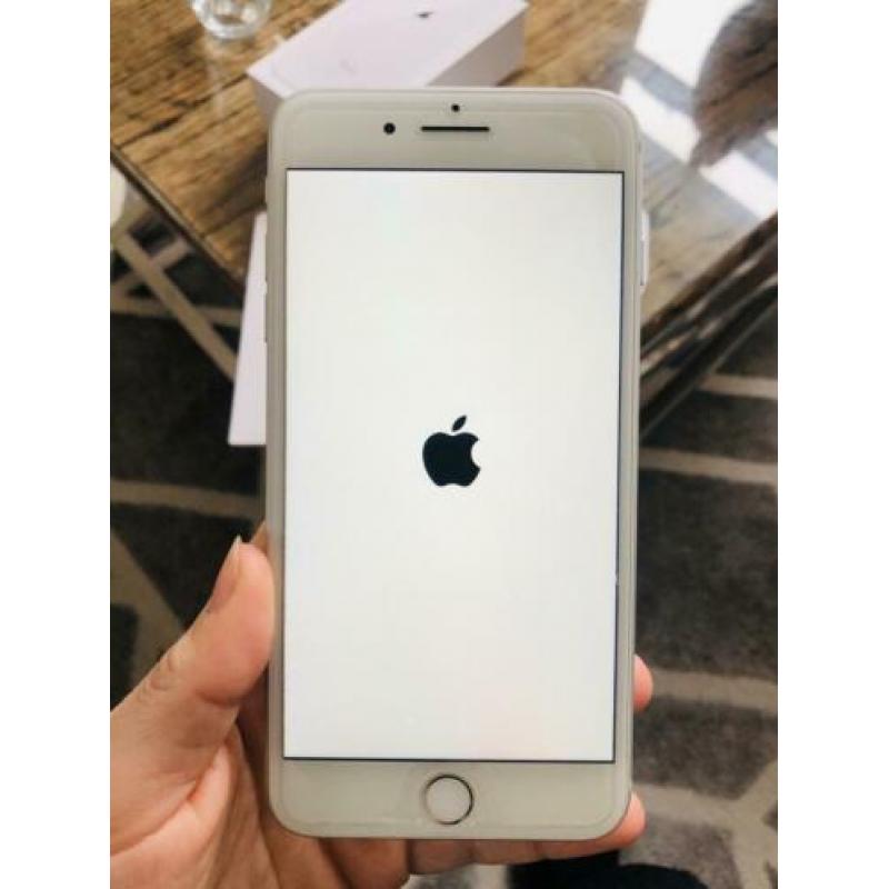 iPhone 8 Plus 64GB Zilver incl bon!