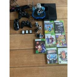 Xbox 360 met 8 spellen en Kinect
