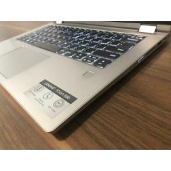 Lenovo Yoga Flex 530 8st gen i5 - 256GB SSD - 8GB RAM