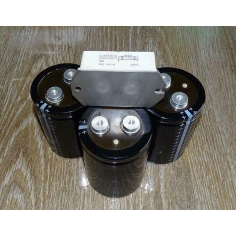 3 x Epcos Condensator 4800uF - 400Volt en gelijkrichtbrug 11