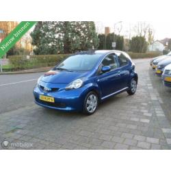 Toyota Aygo 1.0-12V Airco 5-deurs Dealer onderhouden