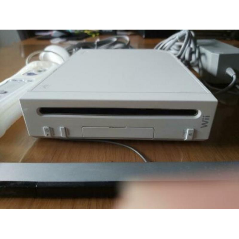 Wii spelcomputer met spellen.